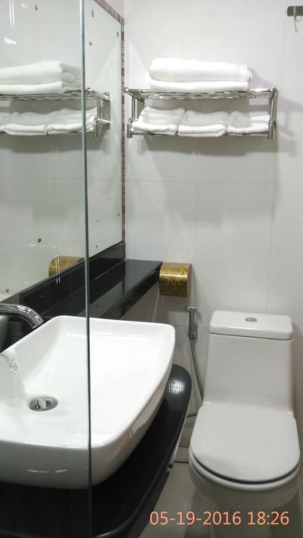 Malang City Boulevard Homestay Buitenkant foto