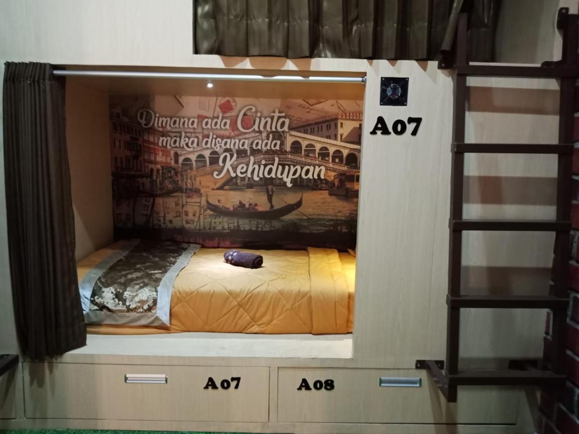 Malang City Boulevard Homestay Buitenkant foto