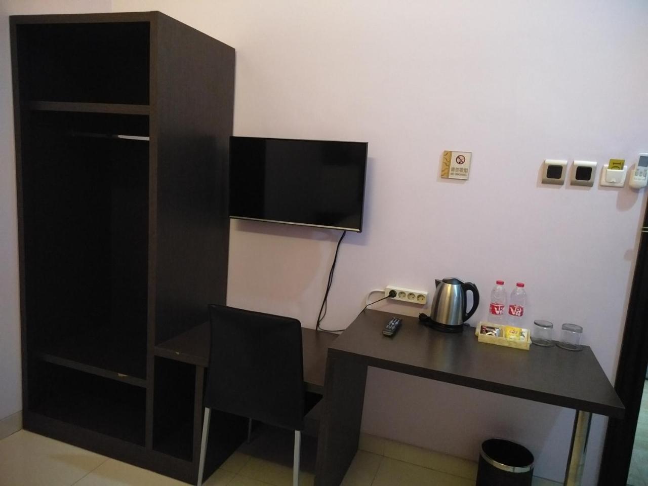 Malang City Boulevard Homestay Buitenkant foto
