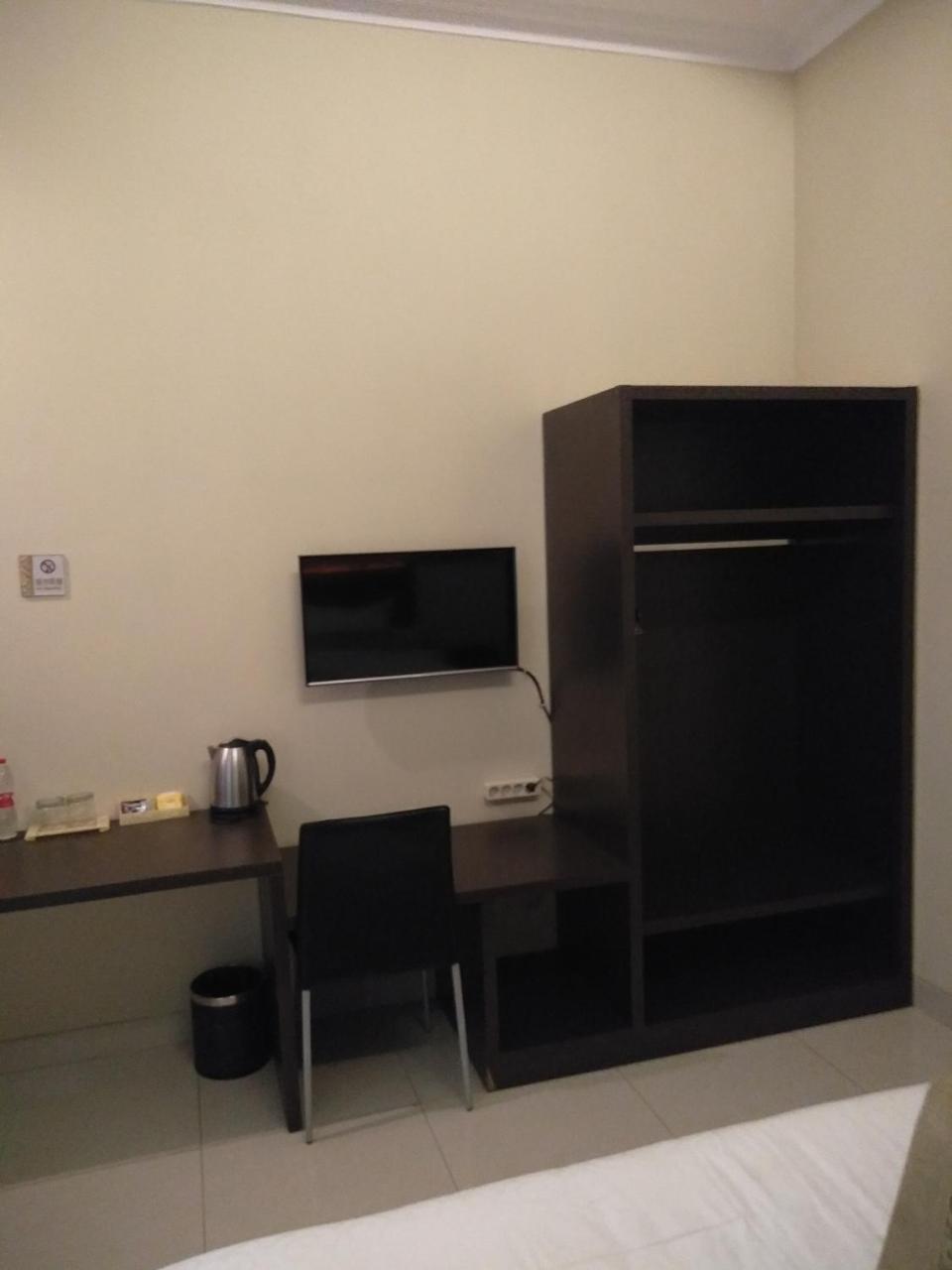 Malang City Boulevard Homestay Buitenkant foto