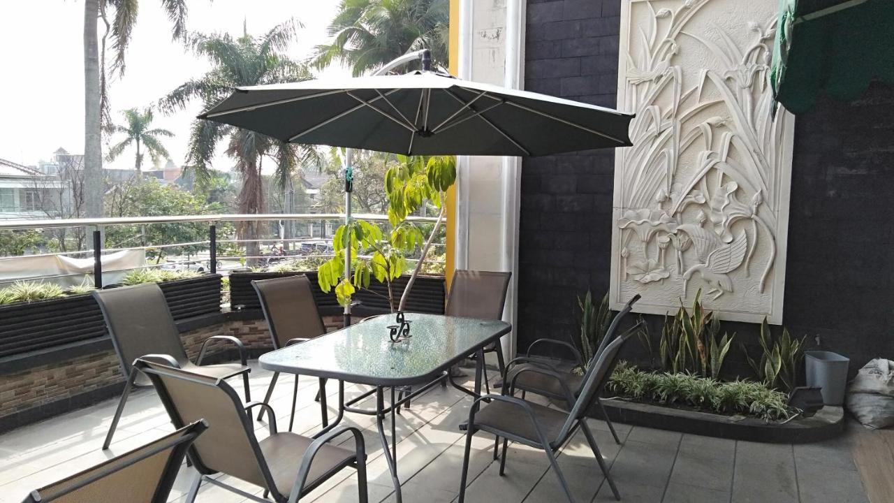 Malang City Boulevard Homestay Buitenkant foto