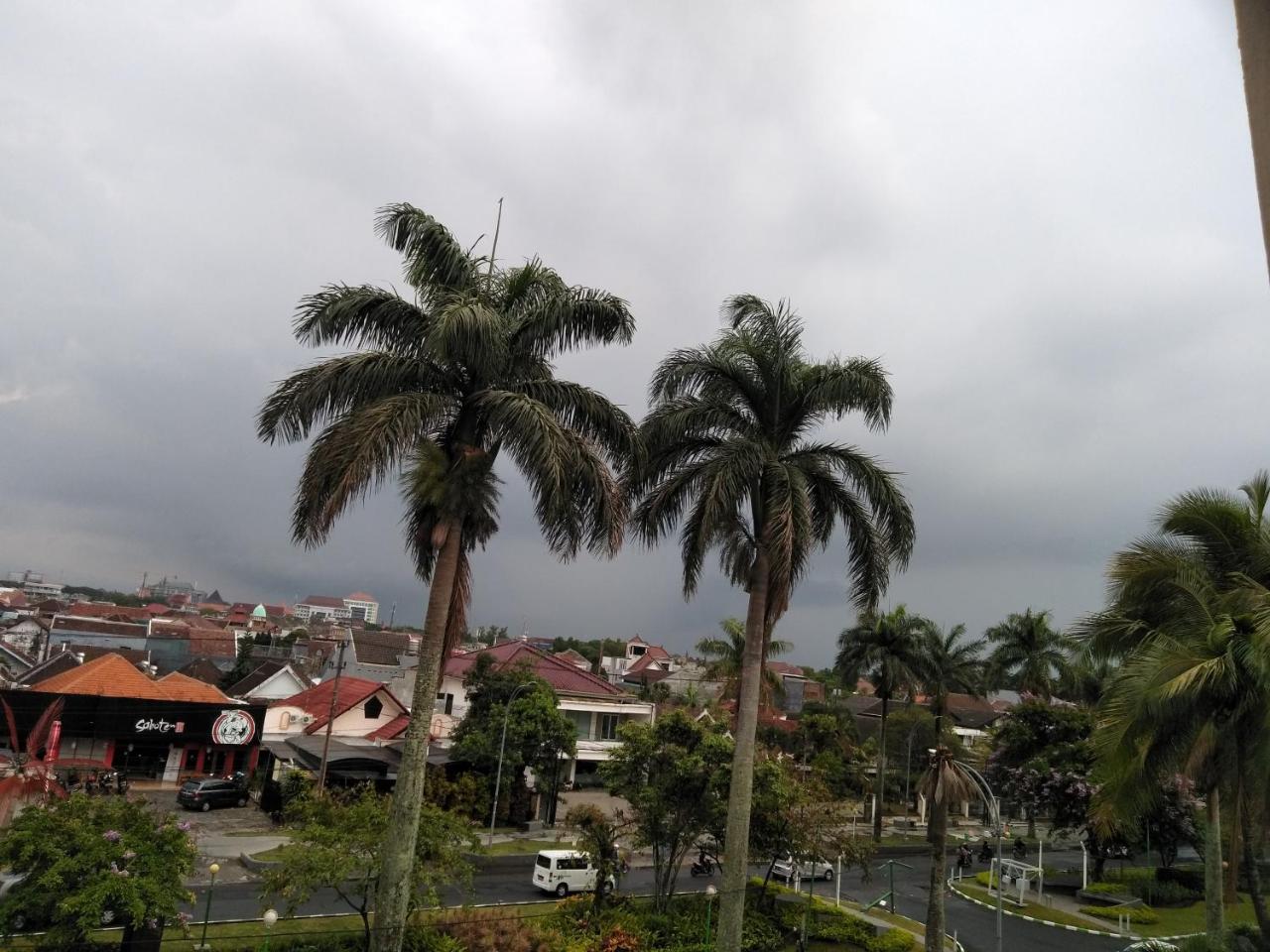 Malang City Boulevard Homestay Buitenkant foto