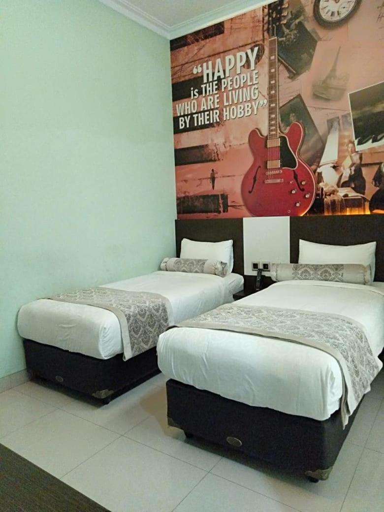 Malang City Boulevard Homestay Buitenkant foto