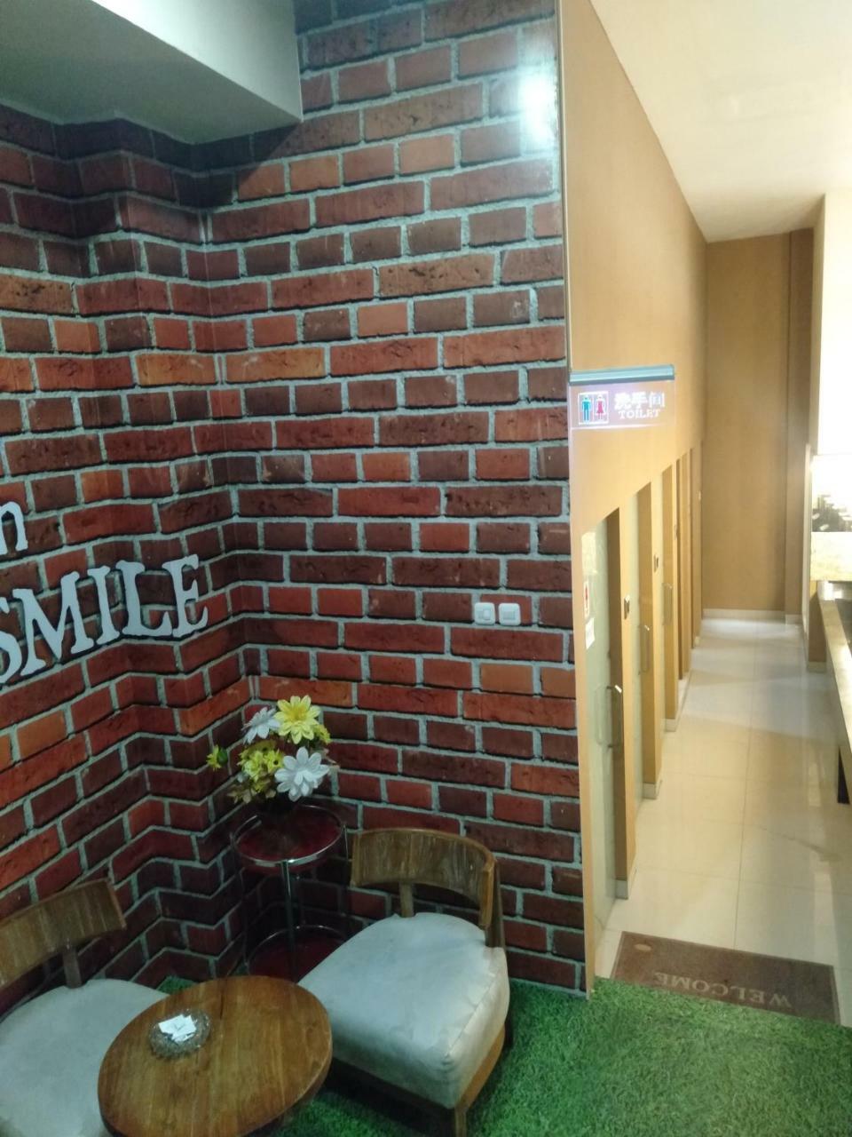 Malang City Boulevard Homestay Buitenkant foto