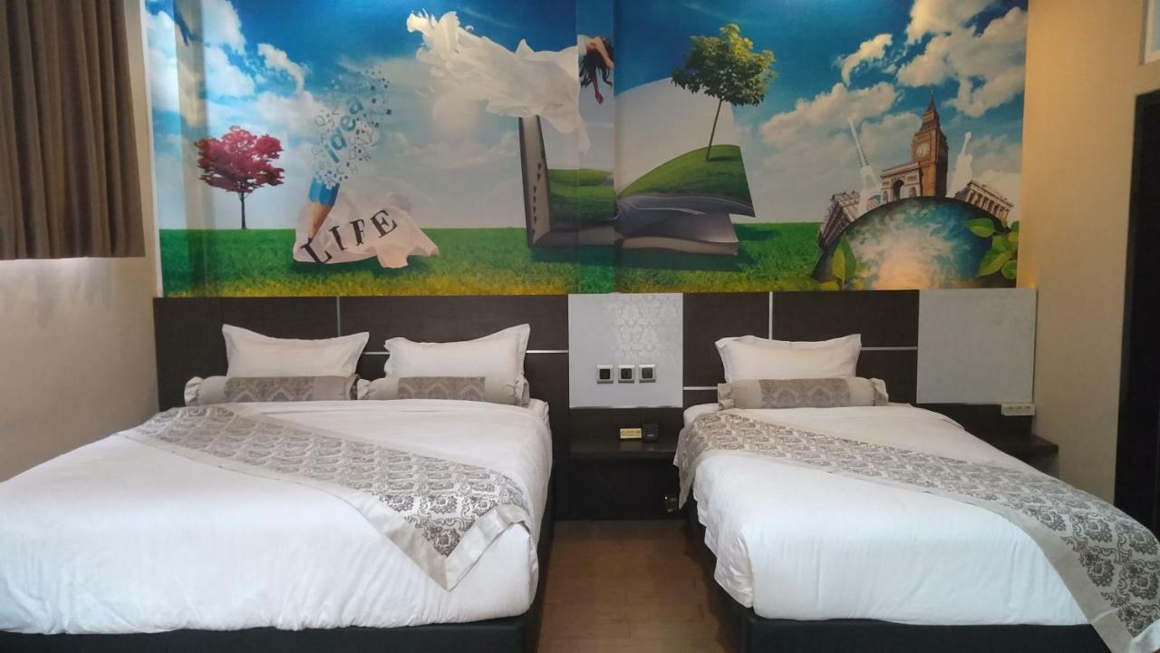 Malang City Boulevard Homestay Buitenkant foto